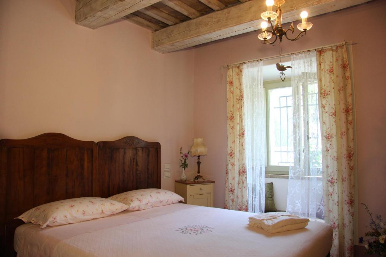 Poggio Dei Prugnoli Bed & Breakfast Tavoleto Eksteriør bilde