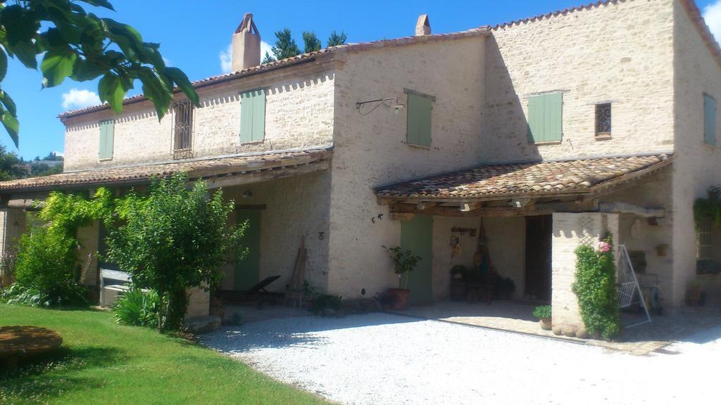 Poggio Dei Prugnoli Bed & Breakfast Tavoleto Eksteriør bilde